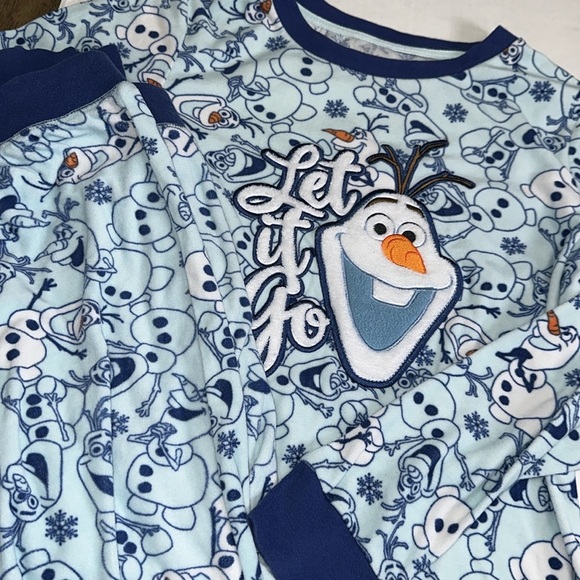 Disney Frozen Olaf Let It Go Fleece Pajama Set Womens Size Medium - Picture 1 of 10